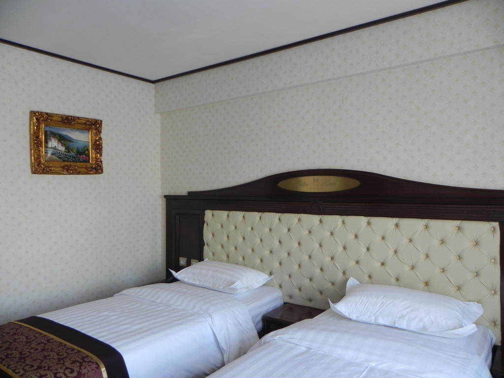 Hestia Hotel Calarasi  Phòng bức ảnh